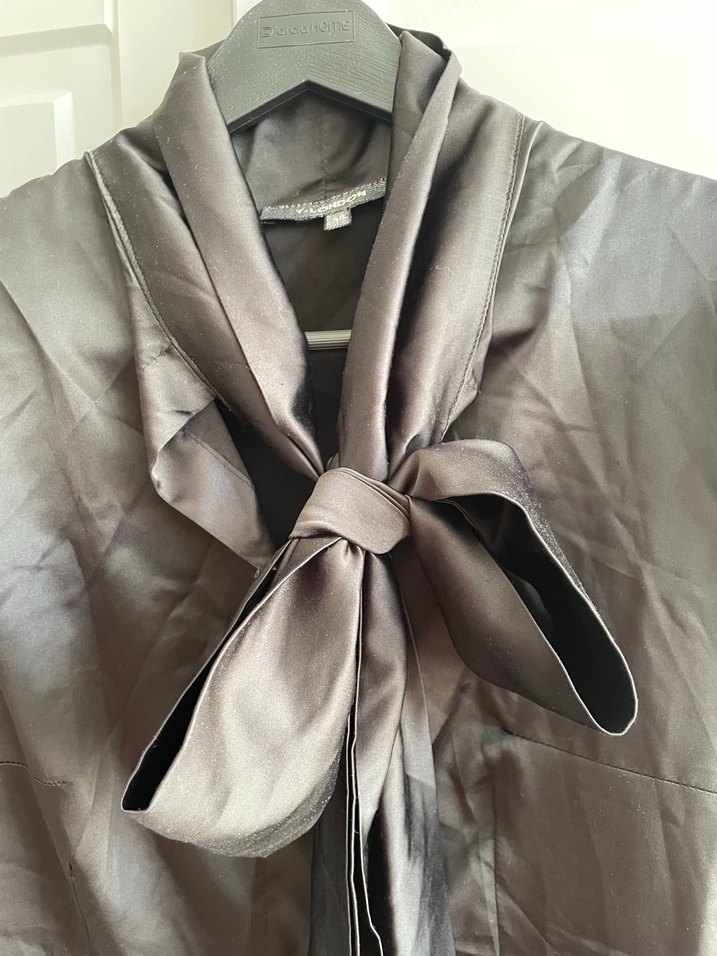 Düğmeli Siyah Kadın saten Gömlek, Fitted, Midi Boy - Görsel 2