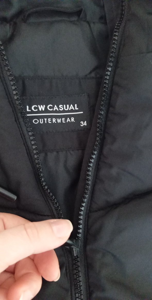 Siyah Fermuarlı Kadın Kışlık Mont - Görsel 4