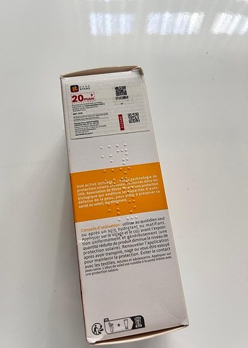 Bioderma Photoderm AKN Mat SPF 30 Güneş Koruyucu 150ml - Görsel 2