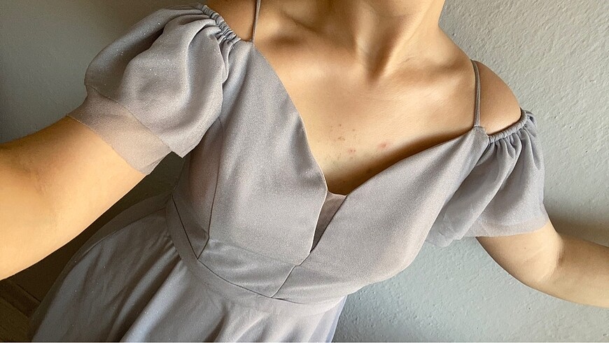 Gri Parıltılı Kısa Elbise - Görsel 5