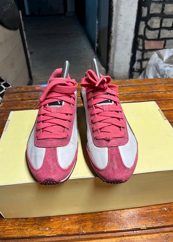 Pembe Kadın Spor Ayakkabı Velcro Detaylı