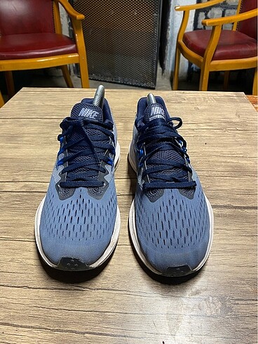 Orjinal Nike spor ayakkabısı tertemiz