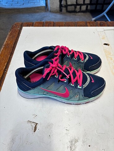 Nike Orjinal nike bayan spor ayakkabı