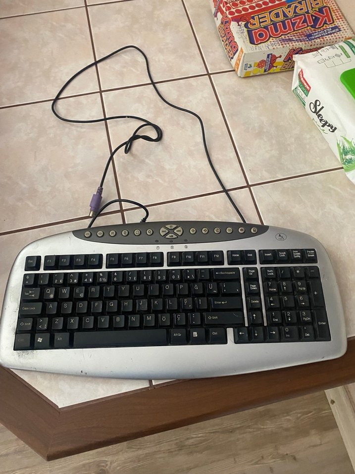 Gri Kablolu Çok Fonksiyonlu Klavye - Görsel 2