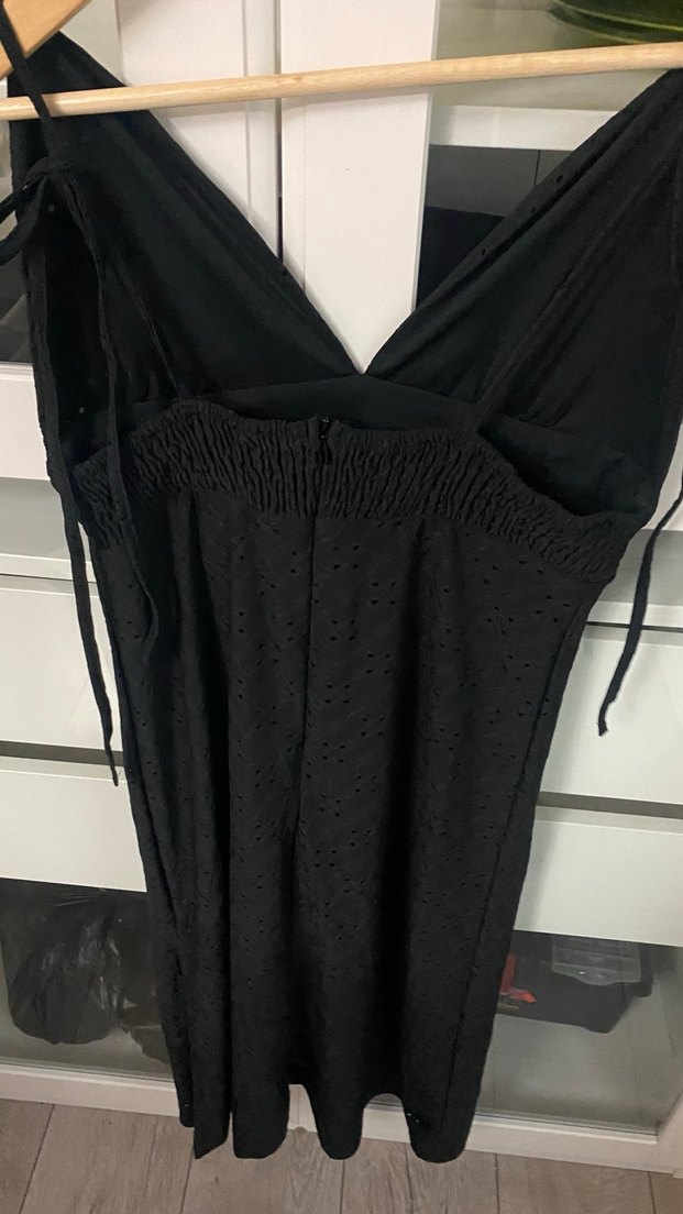 Siyah Drapeli Midi V Yakalı Kadın Elbise - Görsel 3