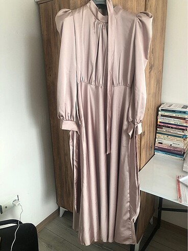 38 Beden Bej kiralık abiye