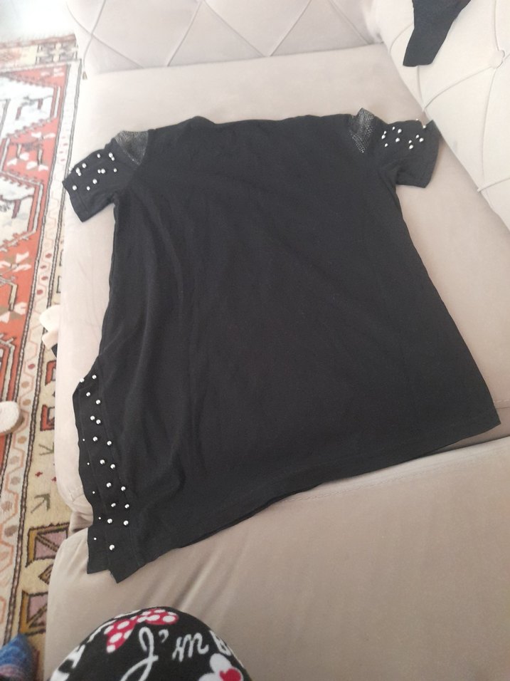 Kız Çocuk Siyah Payetli Tişört - Görsel 3