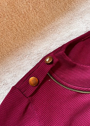 Bordo Düğmeli Uzun Kollu Tişört - Görsel 4