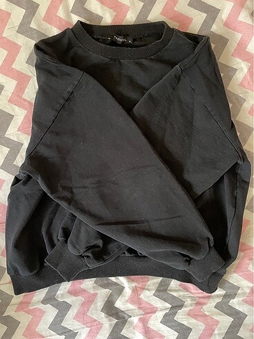 m Beden Trendyolmilla siyah sweatshirt
