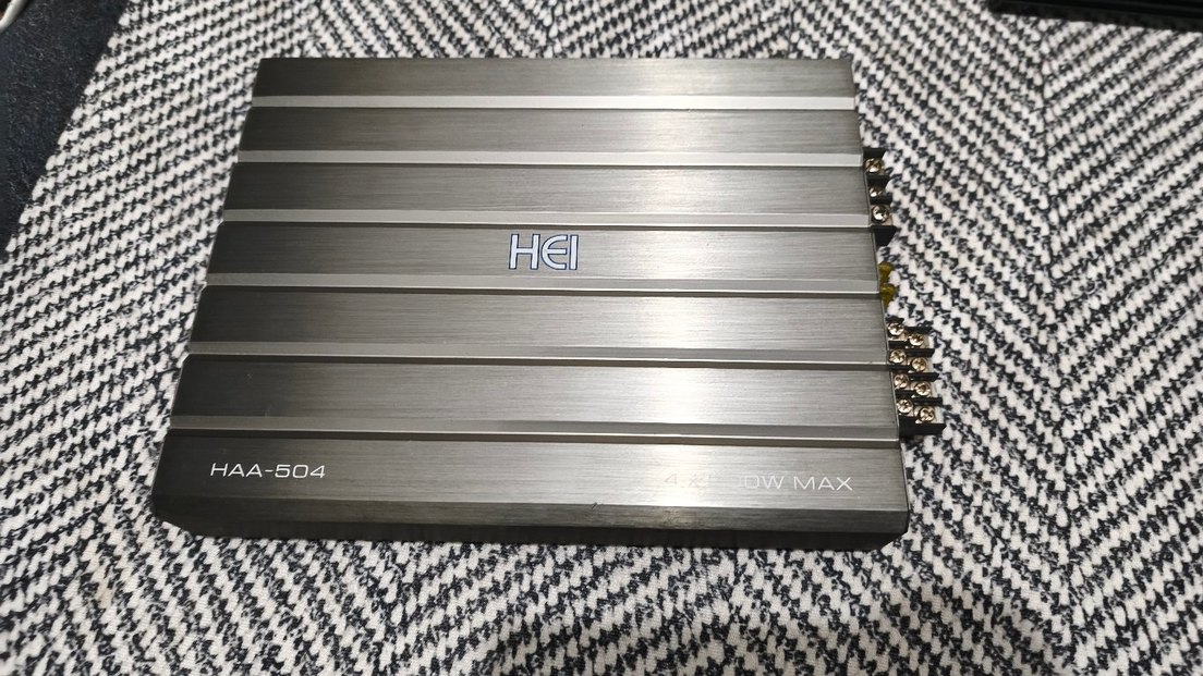 HEI 4x200 3000w amfi - Görsel 4