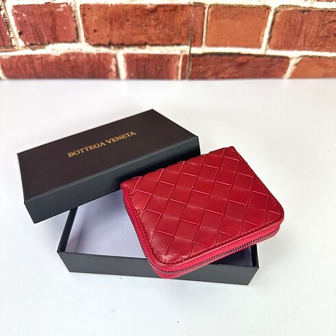 Bottega Veneta zip hakiki deri bayan cüzdanı