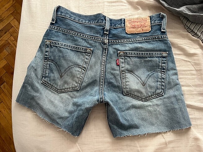Levis Levis