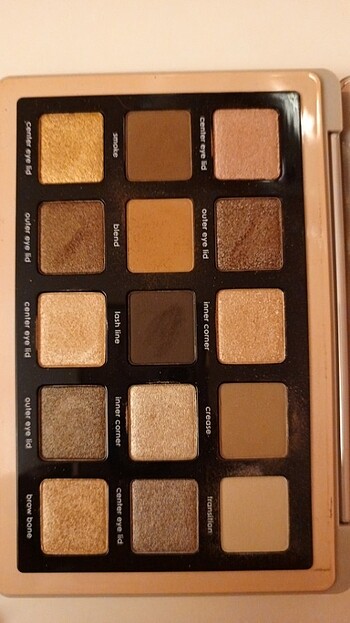  Beden Glam Palette