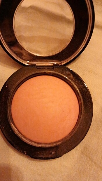 Ray Beam blush