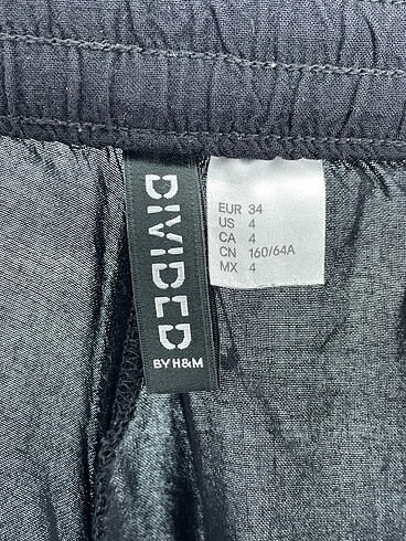 34 Beden siyah Renk H&M Kumaş Pantolon %70 İndirimli.