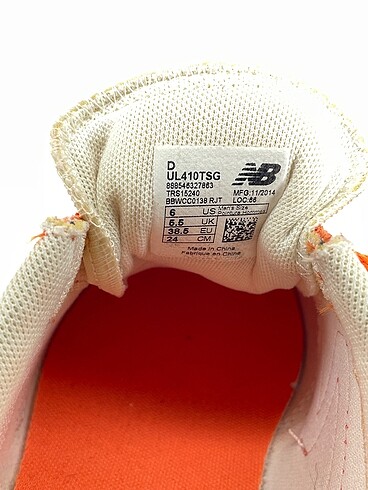 38,5 Beden turuncu Renk New Balance Spor Ayakkabı %70 İndirimli.