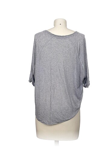 s Beden Mango T-shirt %70 İndirimli.