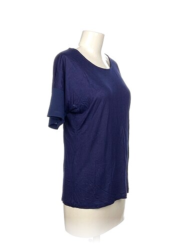 Mudo Mudo T-shirt %70 İndirimli.