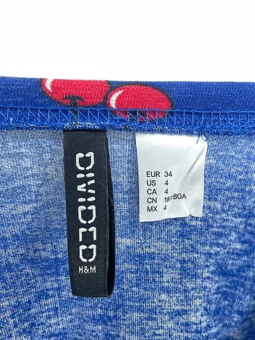 34 Beden lacivert Renk H&M T-shirt %70 İndirimli.