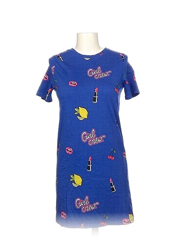 H&M T-shirt %70 İndirimli.