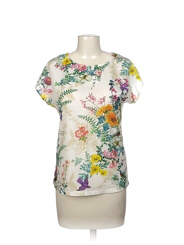 LC Waikiki T-shirt %70 İndirimli.