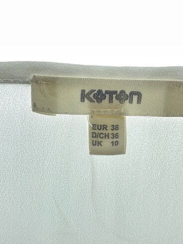38 Beden beyaz Renk Koton Bluz %70 İndirimli.