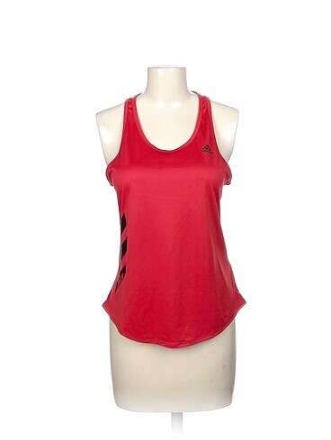 Adidas T-shirt %70 İndirimli.