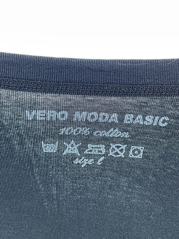 l Beden siyah Renk Vero Moda T-shirt %70 İndirimli.