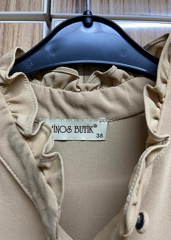 38 Beden Eminos Butik Bej Uzun Keten Elbise Pilili ve Gömlek Yaka