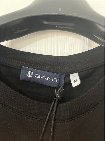m Beden Gant siyah tişört