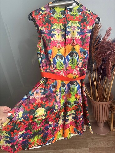 H&M H&M S-36 beden desenli dalgic kumaş elbise