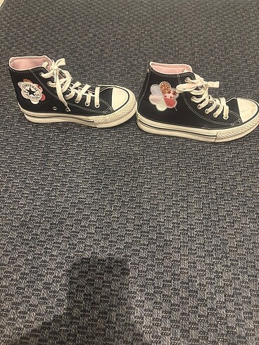 33 Beden Converse 33,5 numara ayakkabı