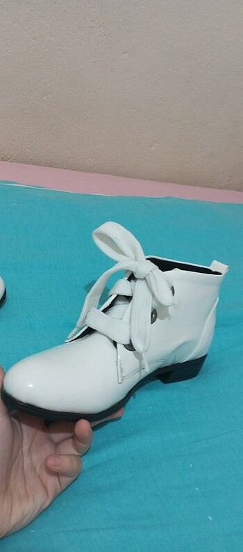 38 Beden Beyaz kadın bot 