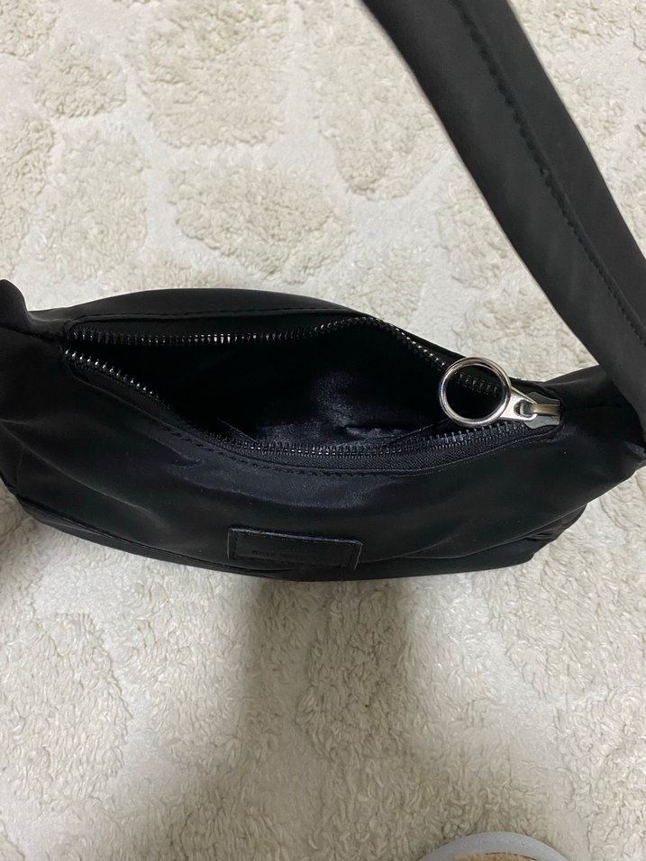 Siyah Minimalist Kadın Omuz Çantası - Görsel 4