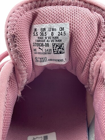 38 Beden pembe Renk Puma Spor Ayakkabı %70 İndirimli.
