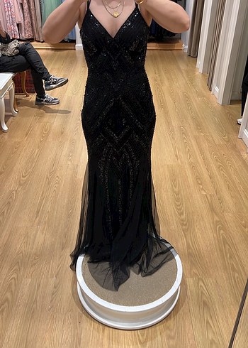 Oleg Cassini Siyah Uzun V Yaka Strappy Drapeli Gece Elbisesi