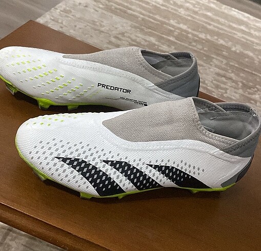 Adidas Predator Accuracy krampon