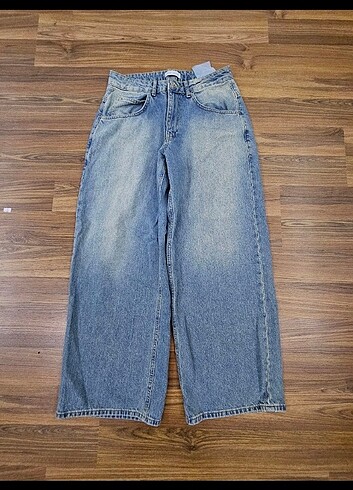 Baggy jeans