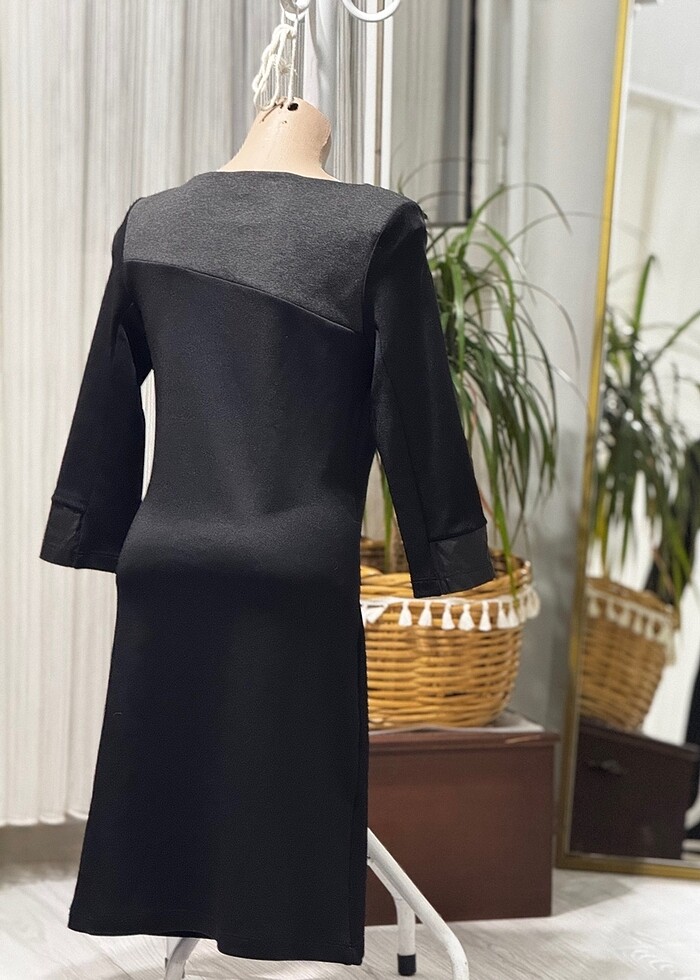 Siyah koyu gri detaylı elbise - Görsel 4