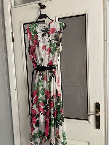 Şifon çiçekli elbise - Görsel 5