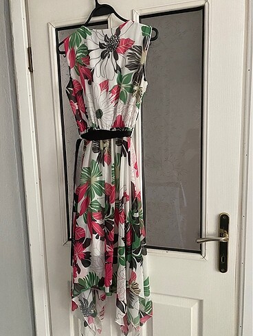 Şifon çiçekli elbise - Görsel 6