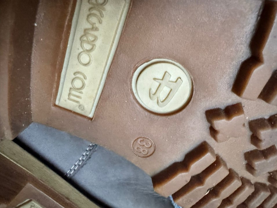 Gri Deri Kadın Günlük Bot - Görsel 3