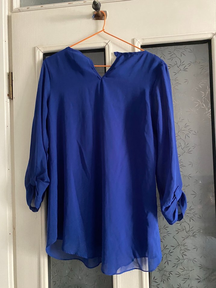 Mavi V Yaka Drapeli Kadın Bluz - Görsel 4