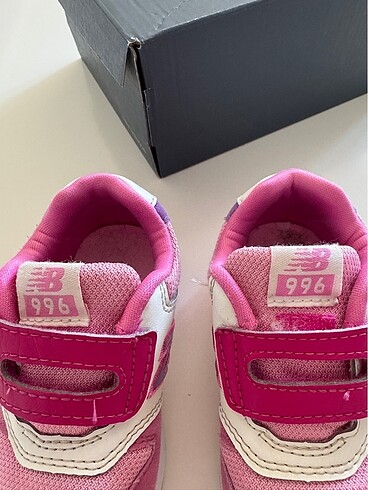 22 Beden NEW BALANCE 996 kız bebek Ayakkabısı