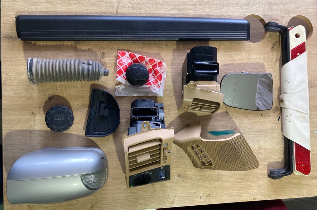 W210 Mercedes Karışık Parçalar - Görsel 2