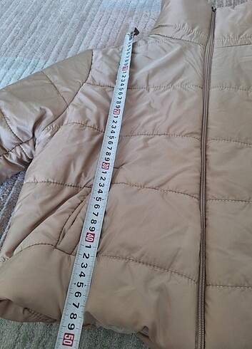 s Beden Bej crop mont