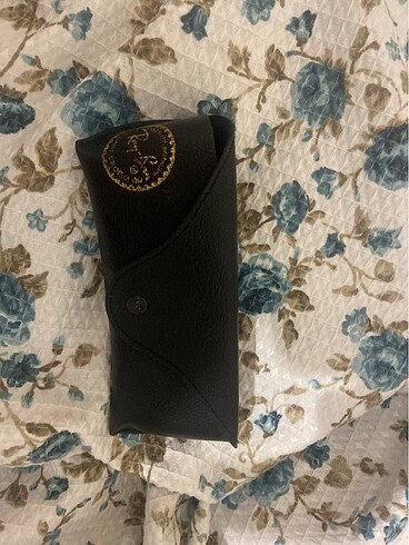 Ray ban güneş gözlüğü