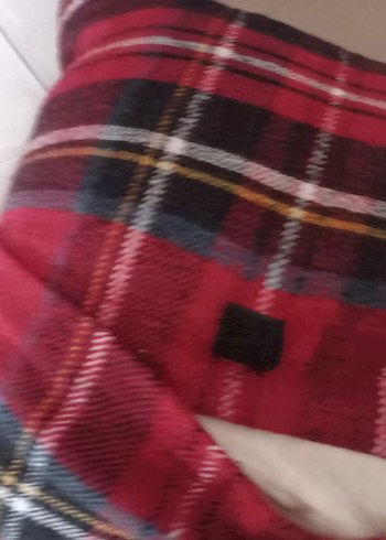 Kırmızı Ekose Desenli Yastık Kılıfı - Görsel 3