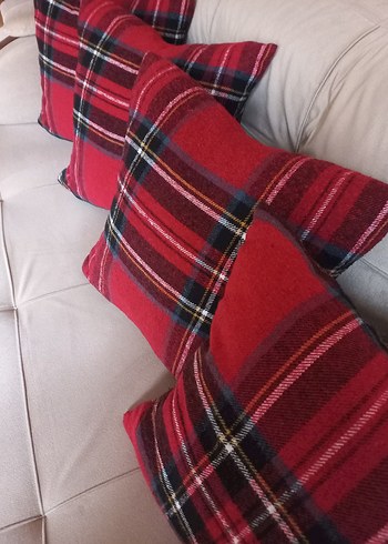 Kırmızı Ekose Desenli Yastık Kılıfı - Görsel 2