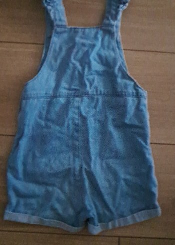 Kızlar için Mavi Kot Askılı Şort - Görsel 2